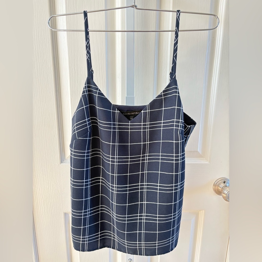 Banana Republic Checkered V Neck Tank in Navy and White - Size XSP